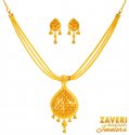 22 k Gold Pendant Necklace Set - Click here to buy online - 3,225 only..