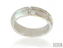 Click here to View - 18k White Gold Fancy Band 