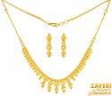 22 k Gold Traditional Necklace Set  - Click here to buy online - 1,590 only..