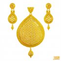 22k Gold Fancy Pendant Set - Click here to buy online - 3,378 only..