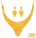 22 Karat Gold Necklace Earring Set - Click here to buy online - 3,213 only..