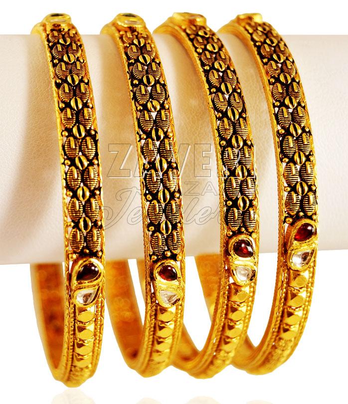 22kt Gold Kundan Bangles (4pc)