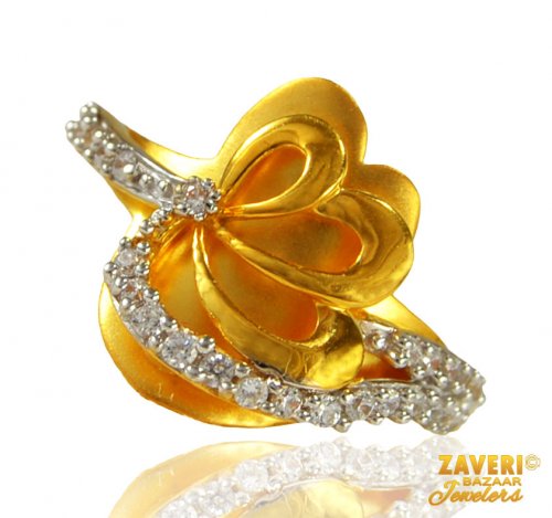 22 karat Gold Ring with CZ 