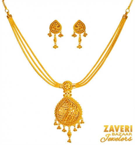22 karat Gold Pendant Necklace Set 