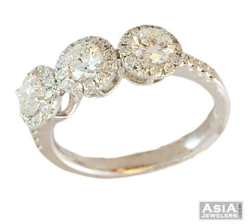 18K Fancy Three Stone Diamond Ring 