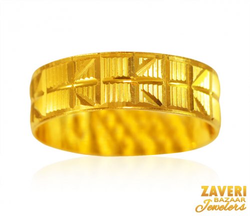 22k Gold band with machine cut 