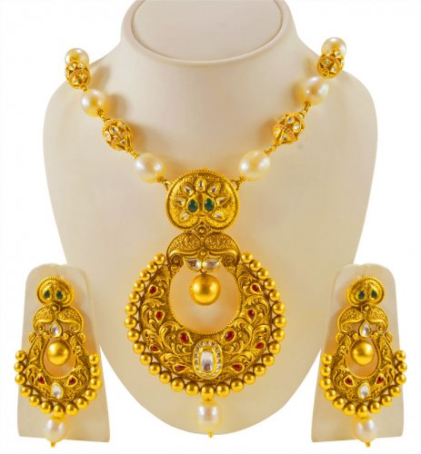 22k Gold Antique Necklace Set 