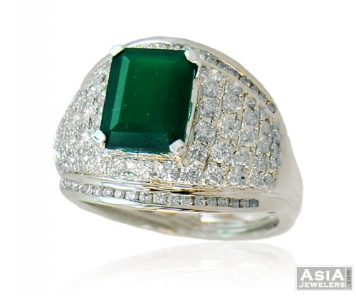 18K Exclusive Emerald Diamond Ring  