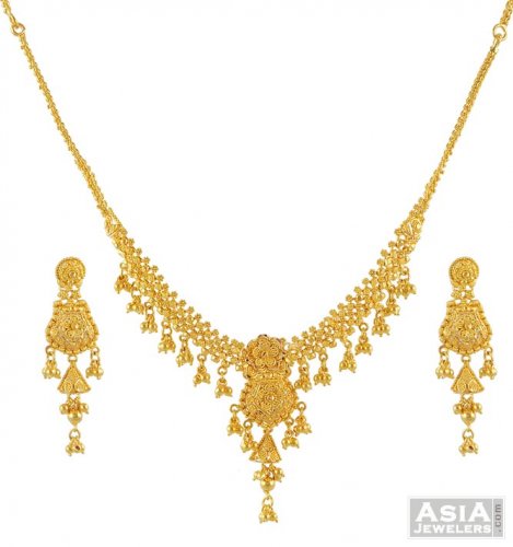 Gold Fancy Necklace Set 