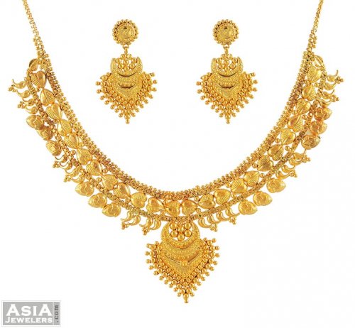 Gold Fancy Necklace Set 