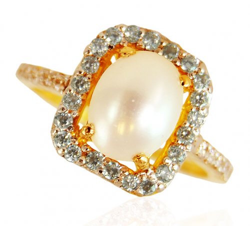 22 Karat Gold Ring With Pearl 