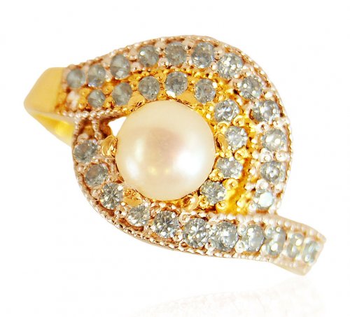 22K Gold Pearl Ring 