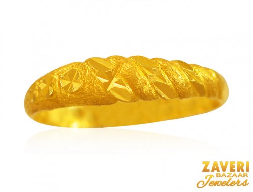 22Karat Gold Women Ring 