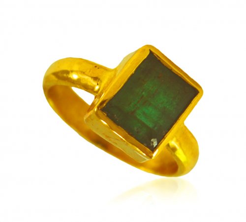 22 Karat Gold Emerlad Ring 
