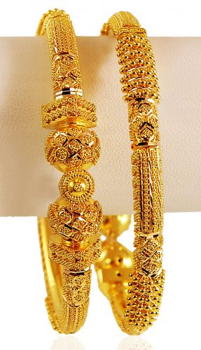 22 Karat Gold Pipe Kada (2 PCs) 