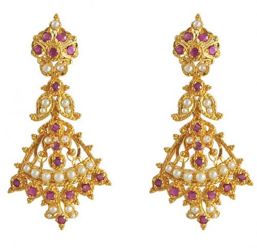 Gold Earring With Gemstones 