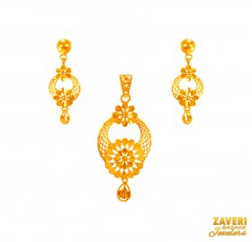 22Kt Gold Pendant Set