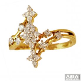 Elegant Diamond Ladies Ring 18K 