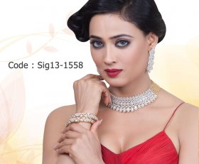 18k Diamond Set ( Zaveri Bazaar Signature Collection 2013 )